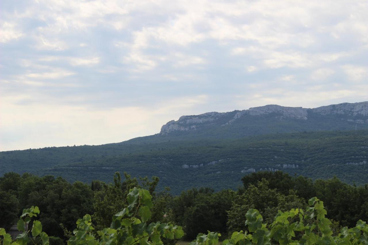 ナン・レ・パン Chez Elles En Provenceヴィラ エクステリア 写真